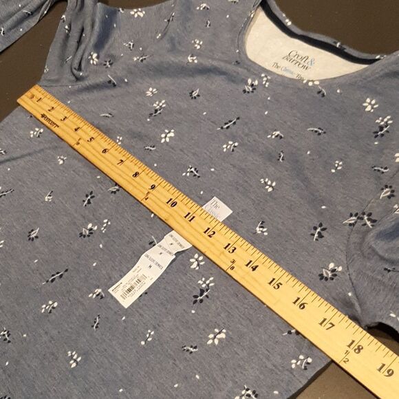 Croft and Barrow Long Sleeve Crew Neck Tee - Picture 7 of 7